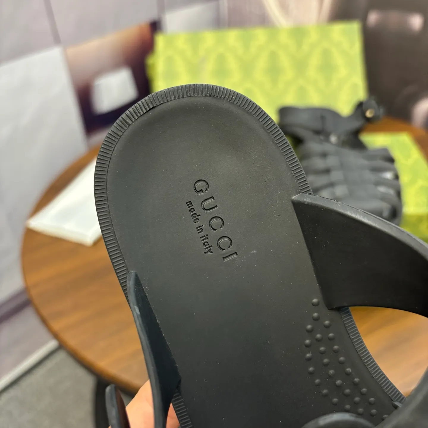 Men's shoes 260💰 [Gucci] Counter quality, top-quality original goods, real photos! Original TPU material, fine workmanship, comfortable; genuine 1:1 replica Size: 38 ~ 46
